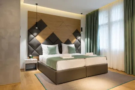 Capital Hotel Garni