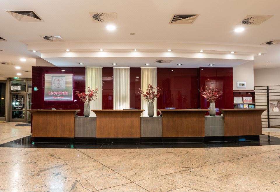 3. 레오나르도 로얄..