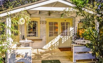 Ward Avenue B&B