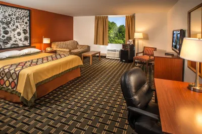 Super 8 by Wyndham Prestonsburg