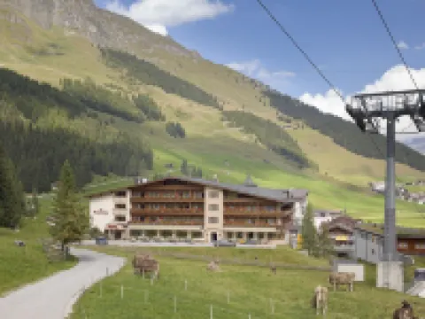 Valara - Alpine Art Hotel Hotels in Tux