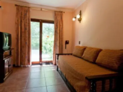 Las Cuatro Estaciones Hotels in Carilo