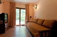Las Cuatro Estaciones Hotels in Carilo