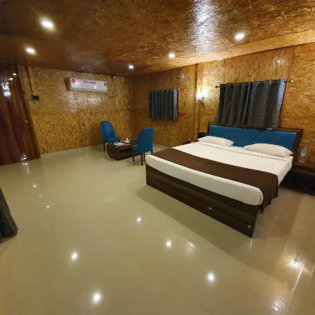 Whispering Woods Resort-Lonavala