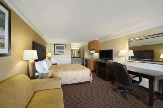 Studio 6 Suites Hinesville, GA Hotels in Hinesville
