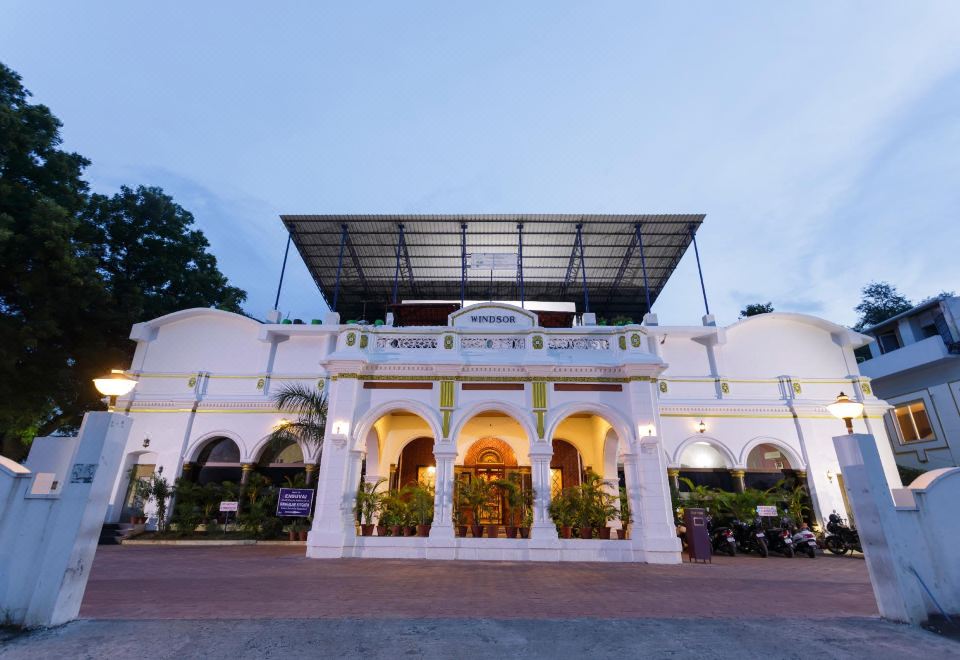 hotel overview picture