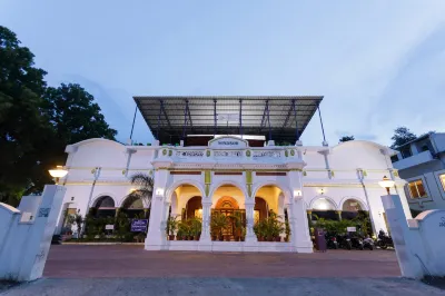 Hotel Windsor Castle Hotels near Gunasekar Kanchana Farm Land