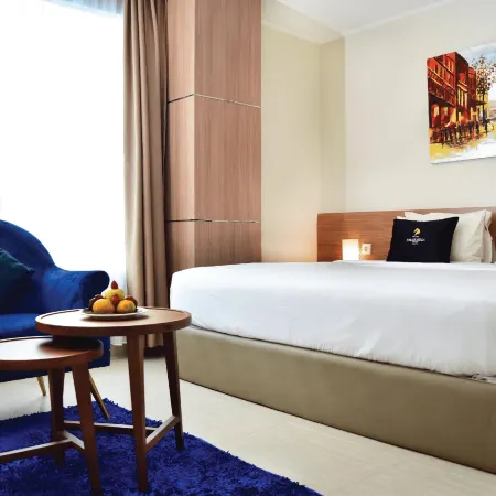 Hotel Dharmein Отели рядом с достопримечательностью «Небоскреб «Мулиа»»