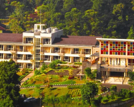 Casa Monte Rosa Hotels in Cipanas