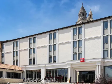 Ibis Périgueux Centre Отели в г. Марсак-Сюр-Л'Иль