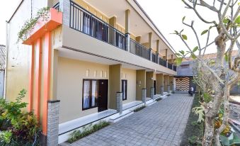 RedDoorz Plus Near Jalan Imam Bonjol Denpasar