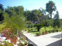 B & B Paradise - parking