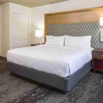 Holiday Inn SALEM (I-93 AT EXIT 2) by IHG Rooms