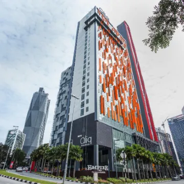 聚藝酒店 鄰近Surian Residences的酒店