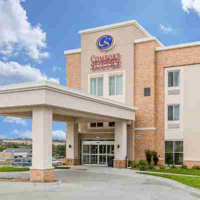 Comfort Suites West Omaha Hotel Exterior