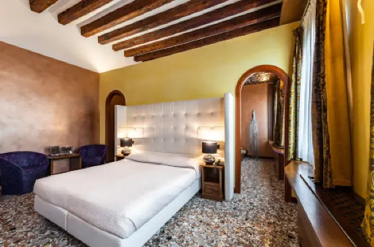 阿巴西亞德豪華酒店