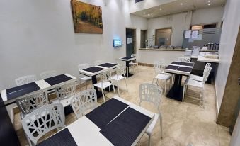 Hotel Afreen 외관