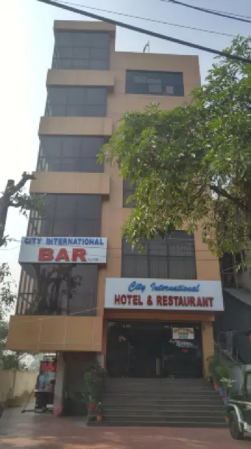 Hotel City International