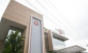 Amoris Hotel