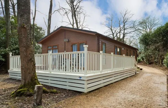 赫伯恩納什酒店