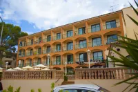 Valentin Paguera Solo Adultos Hotel