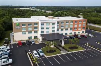 Holiday Inn Express & Suites Greenville S - Piedmont 앤더슨 호텔