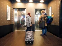 Meininger Hotel Berlin Hauptbahnhof 地下鉄ブンデスターク駅周辺のホテル