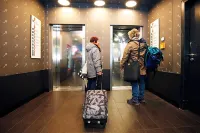 Meininger Hotel Berlin Hauptbahnhof - baignoire