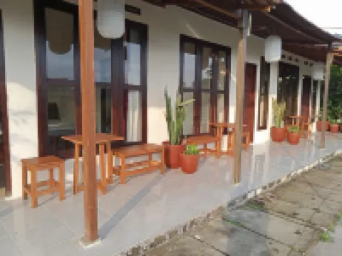 Rosella Cottages - Homestay - Yogyakarta