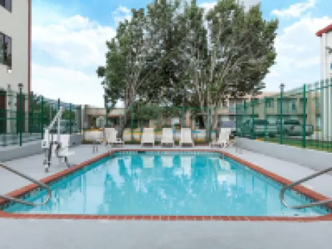 Days Inn by Wyndham LaPlace- New Orleans Hotels in Laplace