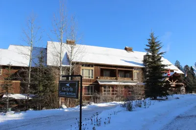 Timberline Lodges by Fernie Lodging Co