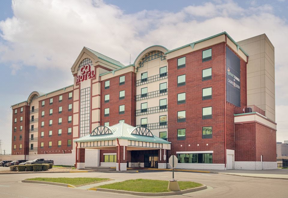 2. Casino Q..