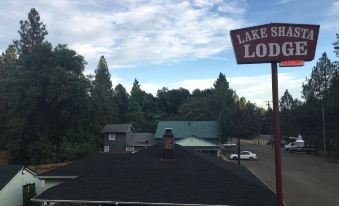 Lake Shasta Lodge