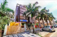 Treebo House Inn Отели в г. Ноида