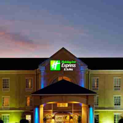 Holiday Inn Express & Suites Orangeburg Hotel Exterior