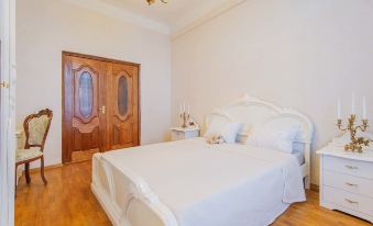 GM Apartment Nikitsky Boulevard