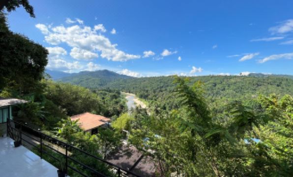 The Kiriwong Valley Villas & Restaurant