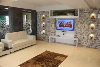 Hotel SaiPrasad Executive Solapur فنادق في سولابور