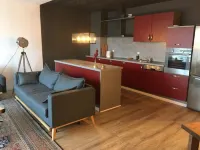 Luxury Large 4 Beds, 3 Balconies, 110 m2 - Parking Hotels in Alzingen