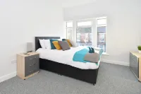 Townhouse @ 272 Walthall Street Crewe