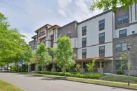 Hampton Inn & Suites DuPont Hotels in DuPont