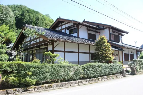 Minpaku Taki