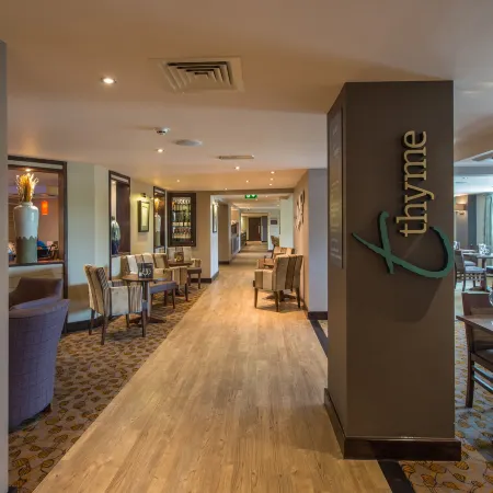 Premier Inn London Kingston Upon Thames Отели рядом с достопримечательностью «Парк Уимблдон-Коммон»