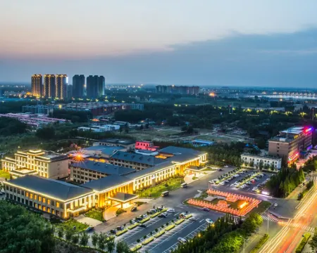 Puyang Ambassador Hotel Hotel di Puyang