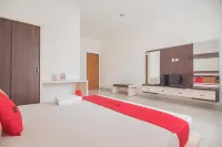 RedDoorz Syariah @ Sarongge Cianjur Hotel dekat Basecamp gede pangrango via putri cibodas