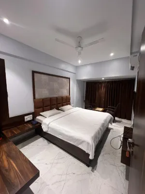 Hotel Modi Samrat فنادق في Deogiri Valley