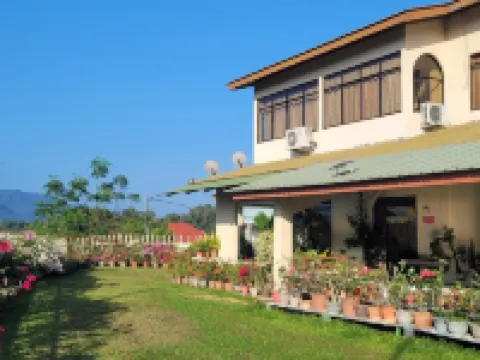 Mountain View Guest House KB Hotels near Gereja SIB Tegudon