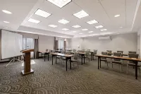 Hampton Inn & Suites Tulare Hotels in Tulare