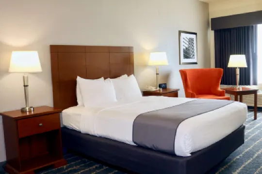 Best Western Fostoria Inn  Suites