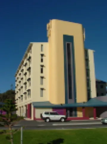 Ocean Beach Hotel